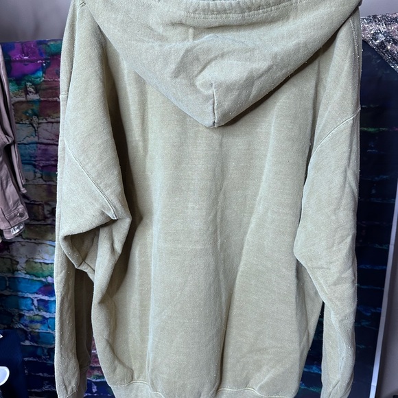 URBAN OUTFITTERS KHAKI DISTRESSED HOODIE. SIZE LARGE NWT - Picture 3 of 5